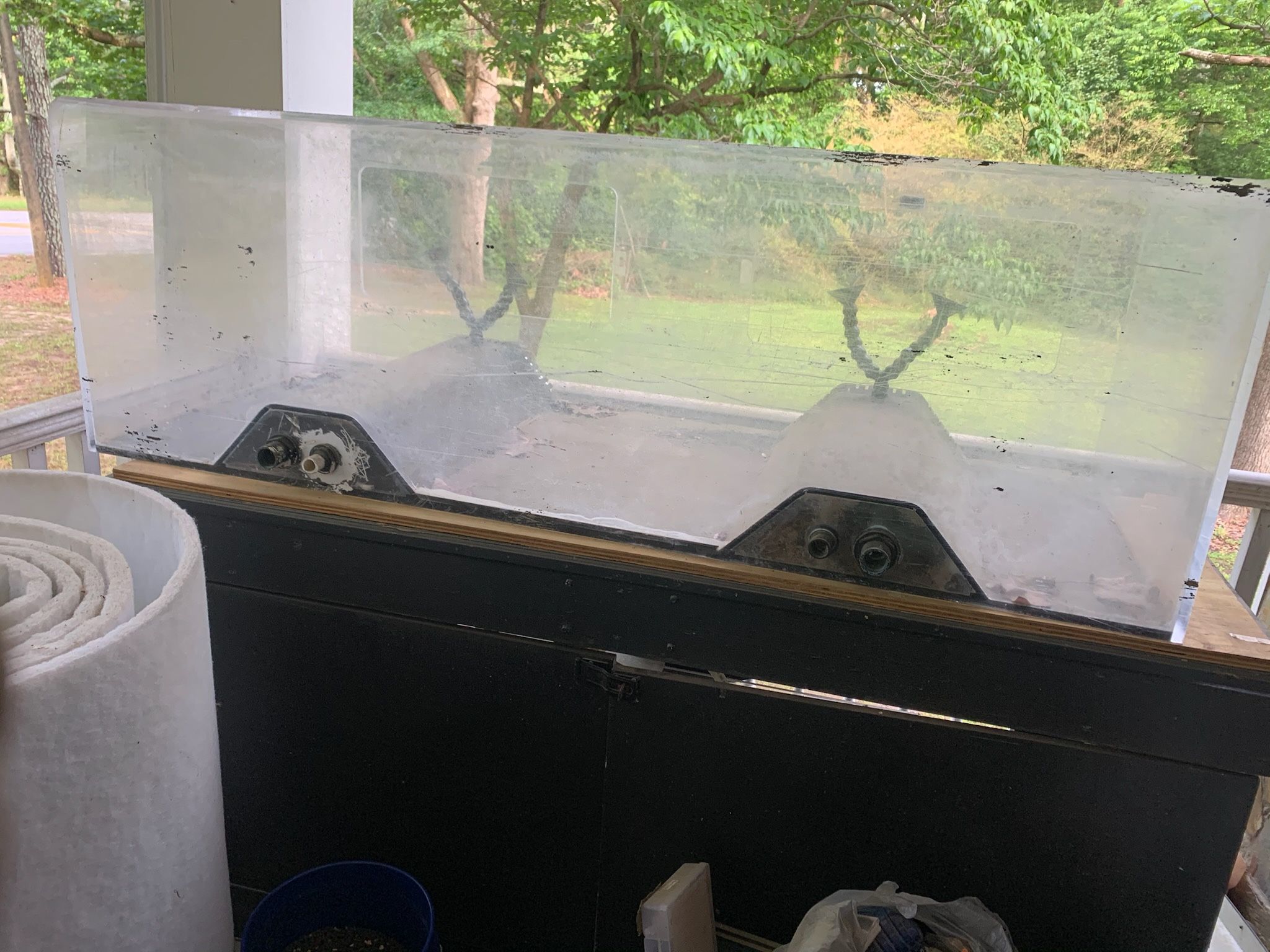 220 Gallon Acrylic Tank