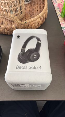 Beats Solo 4