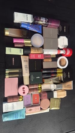 Makeup bundle