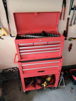 TOOL BOX FILLED WITH ECERYTHING