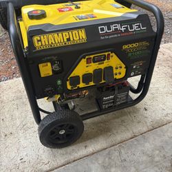 Champion Generator 9000w/7000w (8hrs)