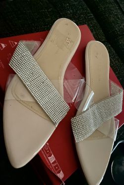 Women’s Bedazzled Slip Ons Size 7