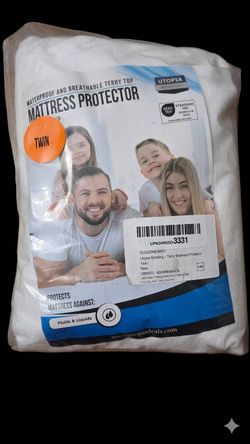 Waterproof mattress protector