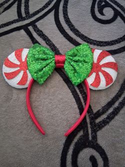 Beautiful Minnie ears new