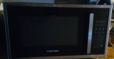 Chefman Microwave