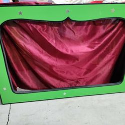 Puppet Stage With Curtain -wood, Stands On It's Own!