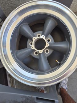 16×8 inch American Racing wheel