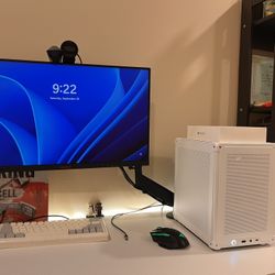 White mini gaming pc