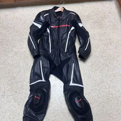 Vendo Traje Pra Manejar Moto Es Marca Origuinal