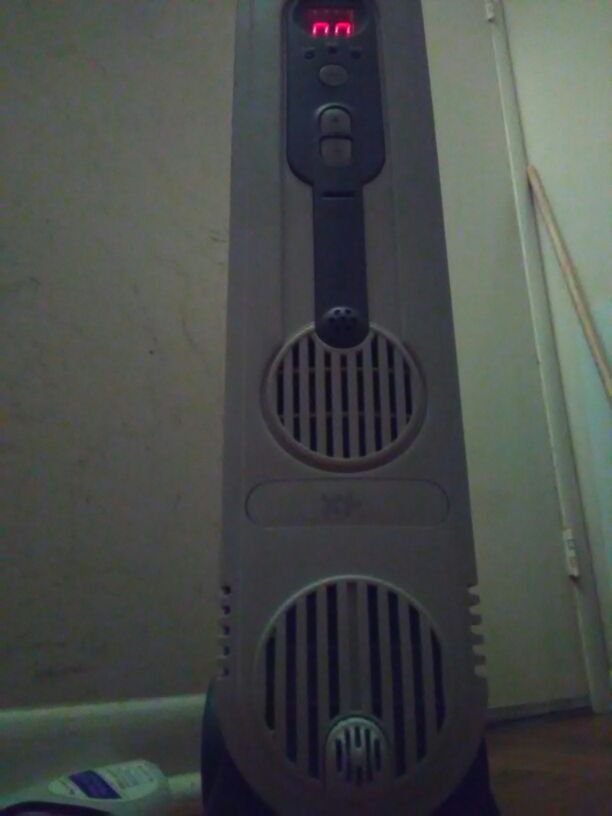 Oil heater Holmes accutemp Plus digital control for Sale in Reston, VA -  OfferUp