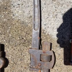 Pipe Wrench