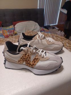 New balance the intelligent choice 327 woman sneakers