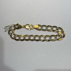 Gold Curb Bracelet 