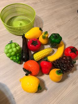 Decorative Glass Fruit and Vegetable Set