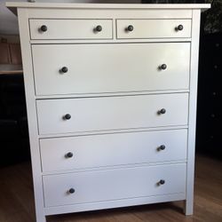Tall” White Glossy 6-Drawers Dresser.