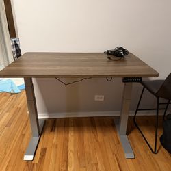 Electric Standing Desk (Flexispot, Solid Wood)