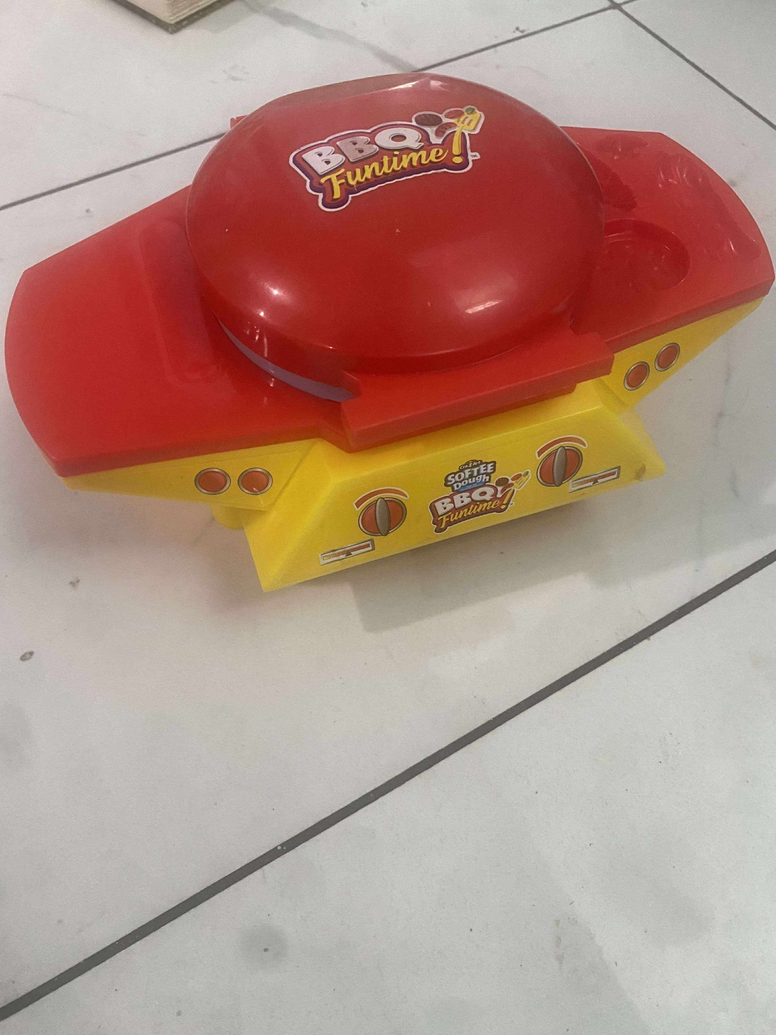 Cra-Z-Art Softee Play Dough BBQ Funtime Grill
