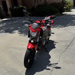 Honda CB300F