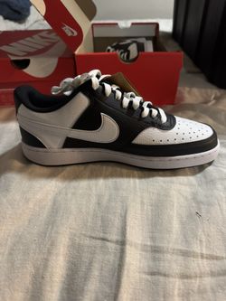 Nike Panda Court Vision