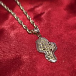 10k Gold Rope Chain & Africa Map Pendant