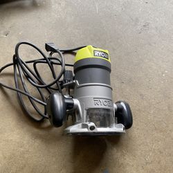 Router Ryobi