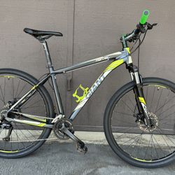 Giant Revel Mountain Bike