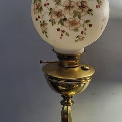 Early 1900's BRASS OIL LAMP (27" tall)