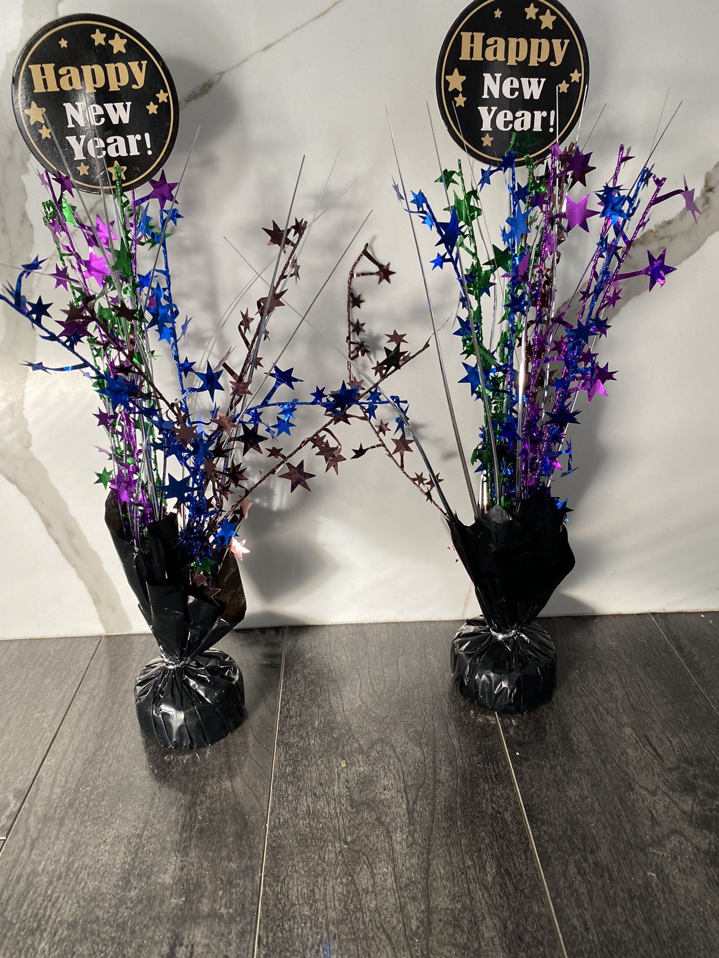Happy NEW YEAR Table Top Decor (2 ) $5 . Not used Just Transported