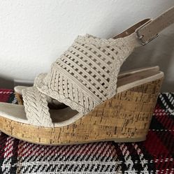 Womens Sz7.5 Wedges