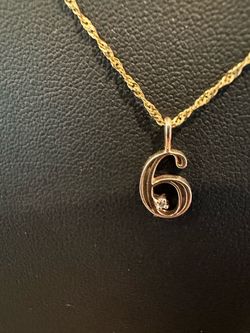 10 K YELLOW GOLD NECKLACE DIAMOND PENDANT