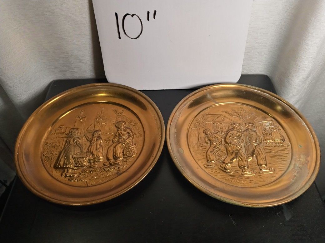 Set of 2 Vintage Peerage Brass Vintage Metal Decorative Plate Made in England