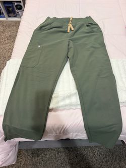 FIGS MOSS Kade Straight Leg Scrub Pant