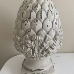 Ceramic artichoke decor