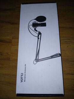 Microphone accessory set