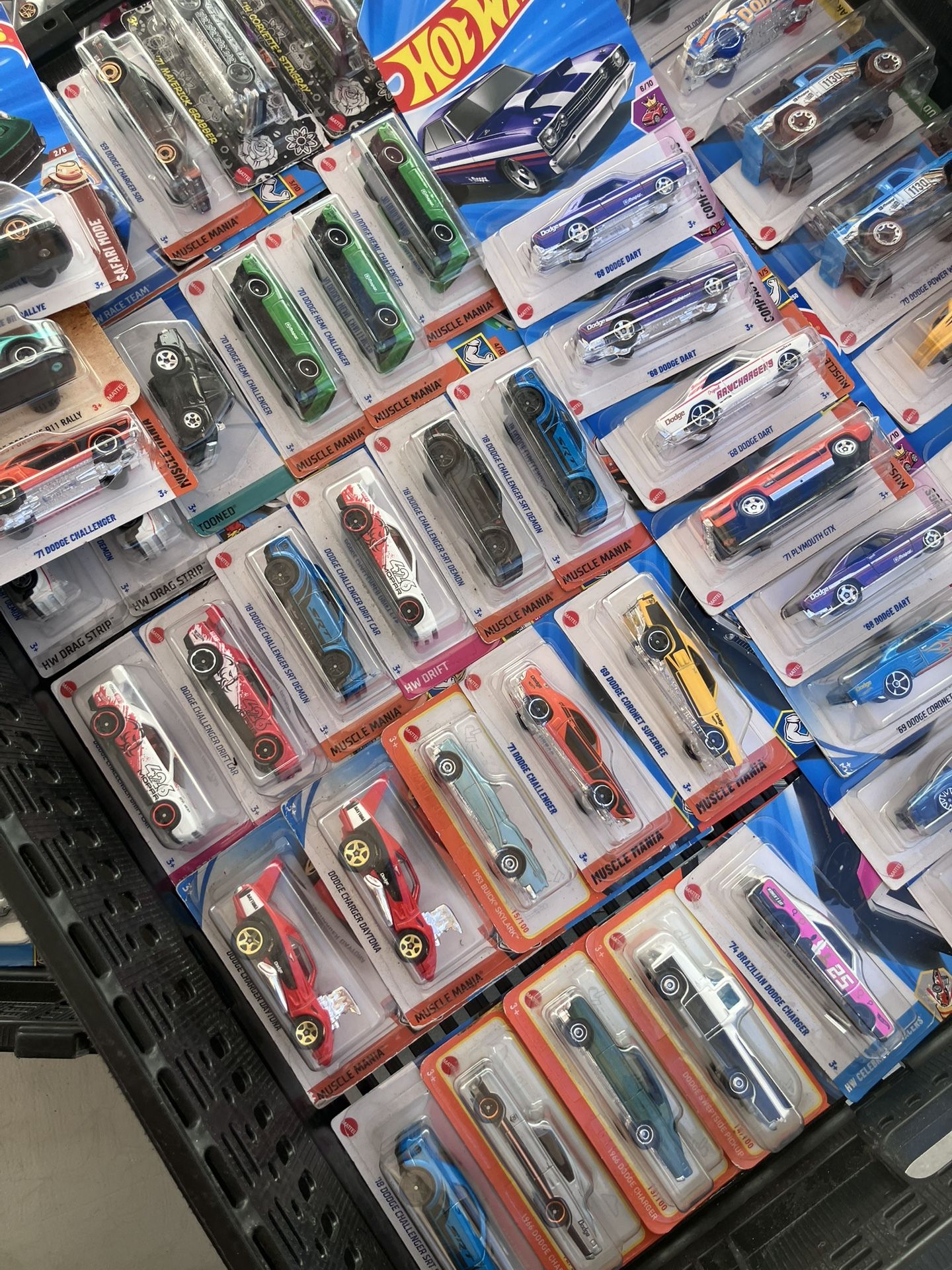 3$ Hot Wheels. Night Yard Sale Till9:30 PMTonight 