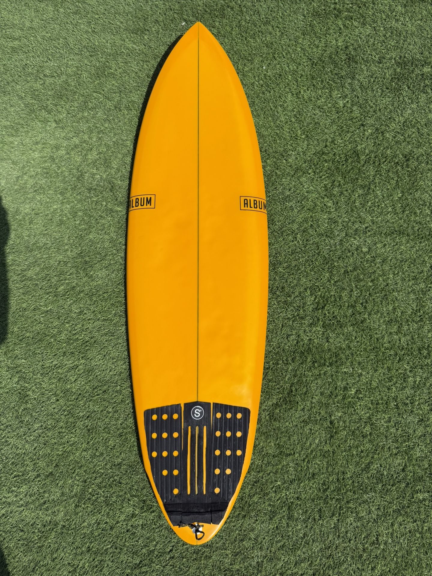 Album Twinsman Pin Surfboard