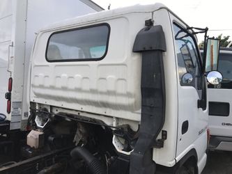 Isuzu NPR cab only complete none damaged