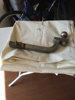 Hitch Trailer Connector With Ball