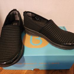 Bzees Women's Shoes 6.5W