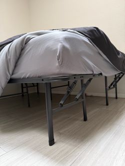 FULL SIZE MATTRESS AND FRAME