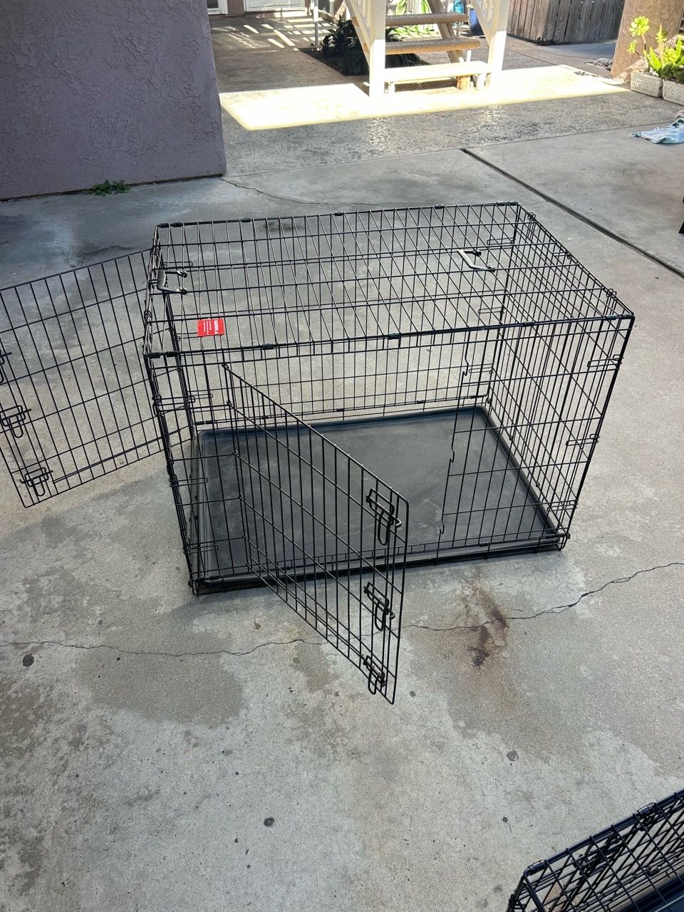 Dog crate (Large) for Sale in Huntington Beach, CA - OfferUp