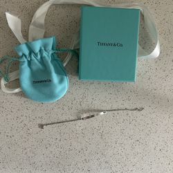 Authentic Tiffany & Co. Thin Atlas Bracelet