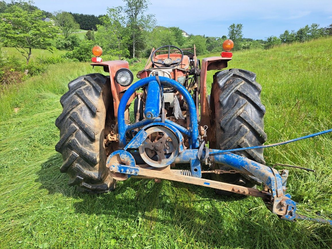 2 Ford 501 Mowers