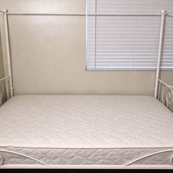 Bed frame and mattress size Full