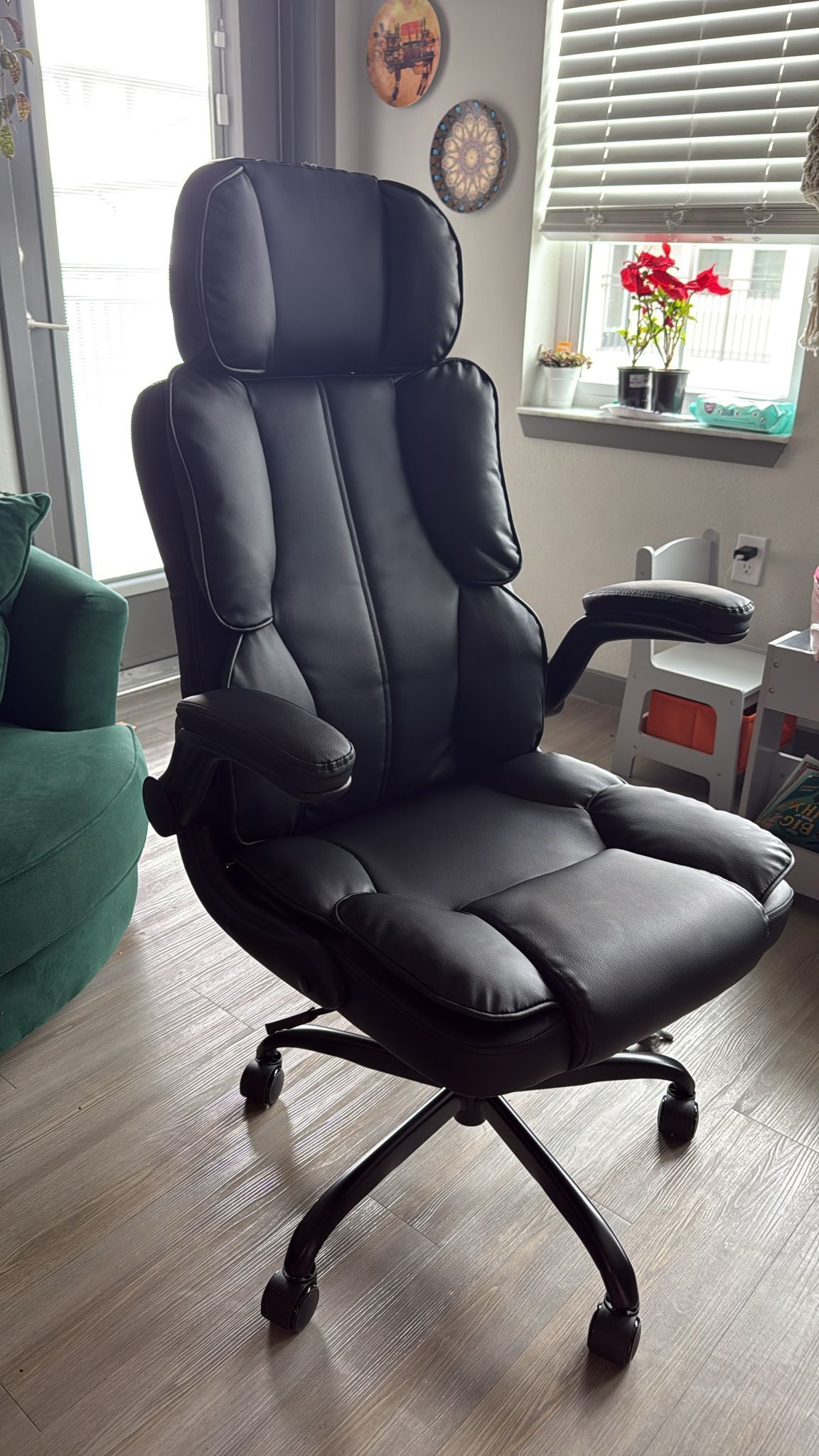 KENSAKER Leather chair