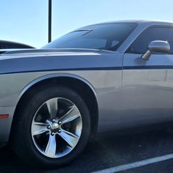 2016 DODGE CHALLENGER SXT V6 3.6L 305HP 8-SPEED 1AUTOMATIC
