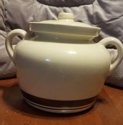 Vintage McCoy Bean Pot 