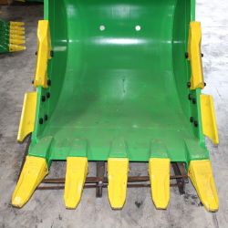 Heavy Duty Rock Bucket 42" inches for Caterpillar Caterpillar 325, 323F,324D, 324E, 325D, 326D2, 326F, 328D, 329D, 329D2, 329E, 329F, 330D2, 330F, 335