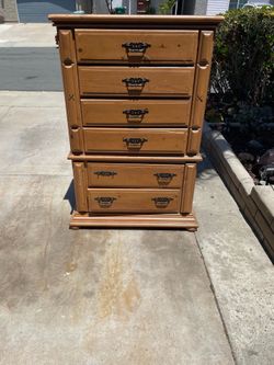 Free six drawer dresser
