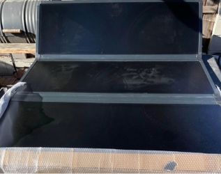 Covers. Tapas. 2004 to 2026 Ford F-150 5.5ft Hard Tri Fold Bed Covers